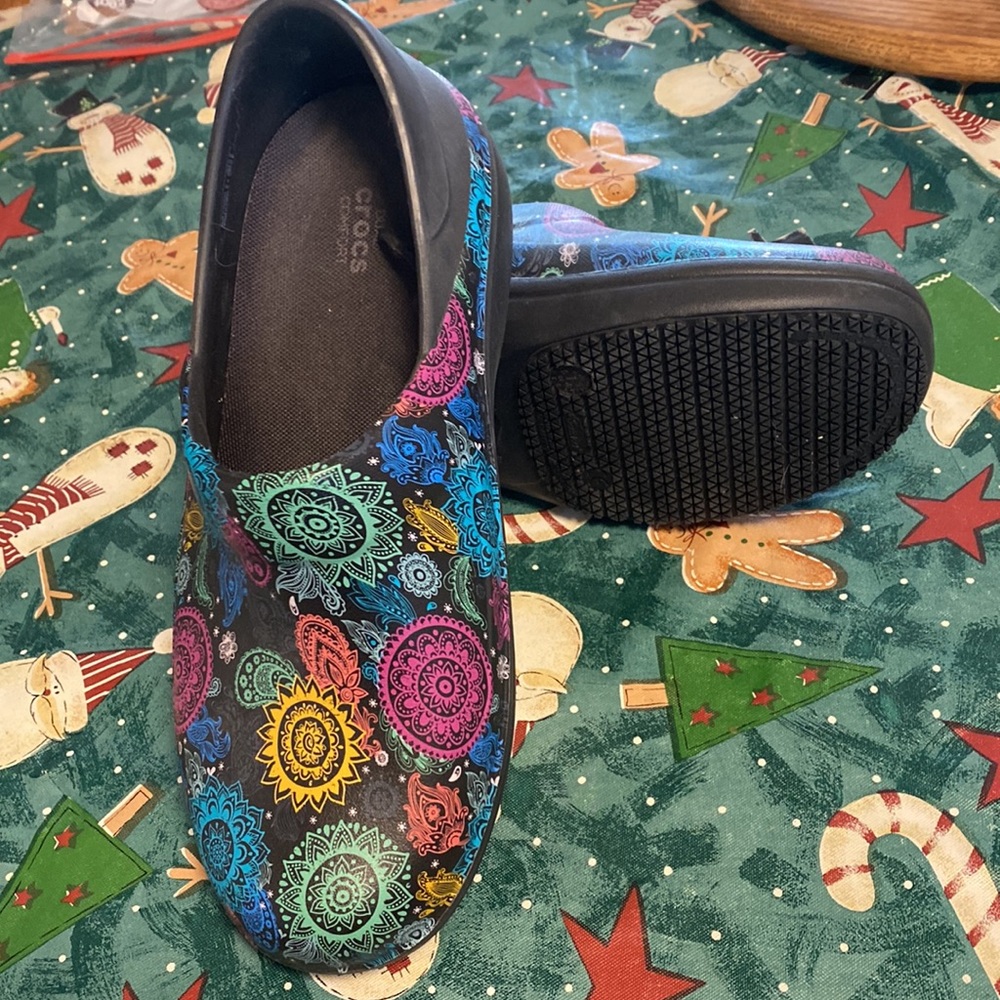 CROCS - Picture 4 of 5